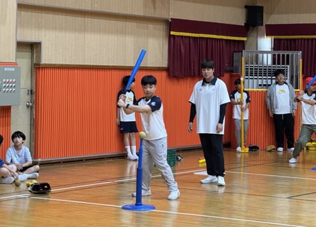 민병헌 위원이 강사로 나선 모습. /사진=한국야구위원회