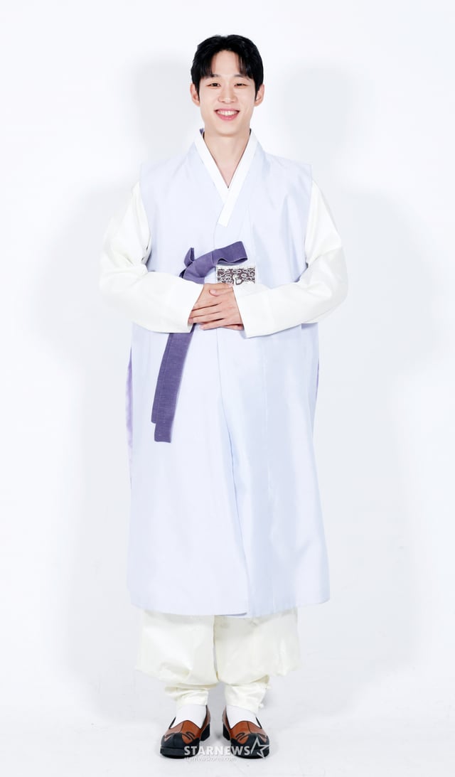 배우 이찬용 한복 인터뷰 /사진=김휘선 기자 hwijpg@