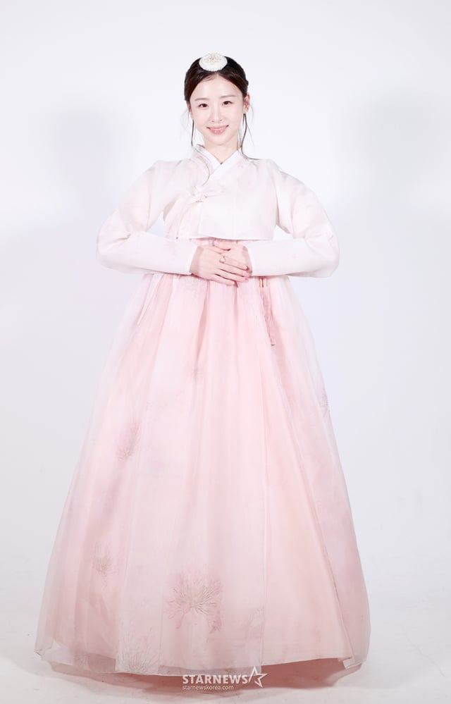 배우 조연지 한복 내방 인터뷰 /사진=김휘선 기자 hwijpg@