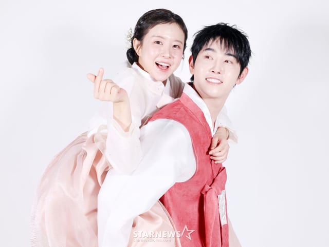 歌手ウン·ガウン（左）、パク·ヒョンホ夫妻/写真=キム·フィソン記者hwijpg@