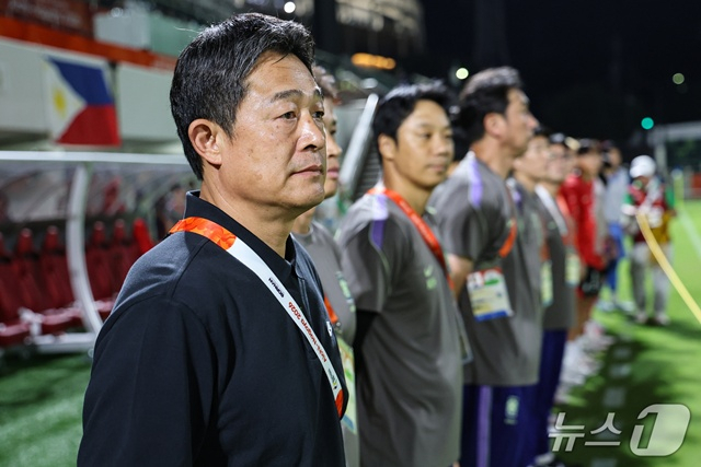 El entrenador Lee Min-seong (izquierda). /Foto=Fornecido por NEWS1