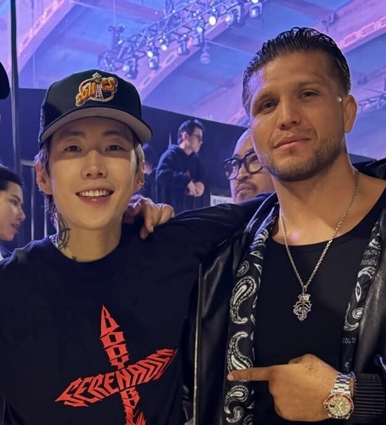 박재범(왼쪽), 오르테가/사진=오르테가 SNS