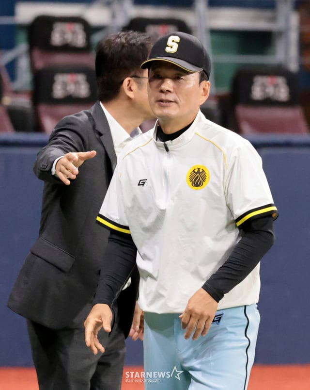 17일 고척스카이돔에서 열린 2026 아이치-나고야 아시안게임을 위한 야구대표팀과 상무와의 평가전을 마친 후의 박치왕 감독. /사진=강영조 cameratalks@