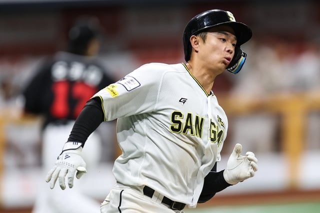 3타점을 쓸어담은 이태경. /사진=KBO