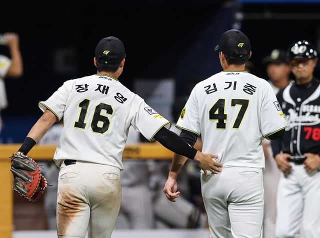 장재영(왼쪽)과 김지우. /사진=KBO