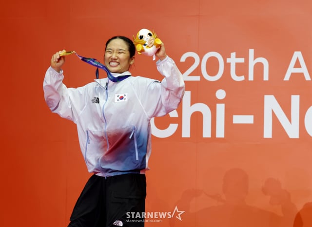 안세영이 29 일 일본 이치노미야 시립체육관에서 열린 2026 아이치·나고야 아시안게임 배드민턴 여자단식 결승전에서 일본 야마구치 아카네를 2-0으로 셧아웃시키고 금메달을 차지했다. 2026.09.29. /사진=강영조 cameratalks@