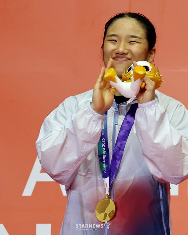안세영이 29 일 일본 이치노미야 시립체육관에서 열린 2026 아이치·나고야 아시안게임 배드민턴 여자단식 결승전에서 일본 야마구치 아카네를 2-0으로 셧아웃시키고 금메달을 차지했다. 2026.09.29. /사진=강영조 cameratalks@