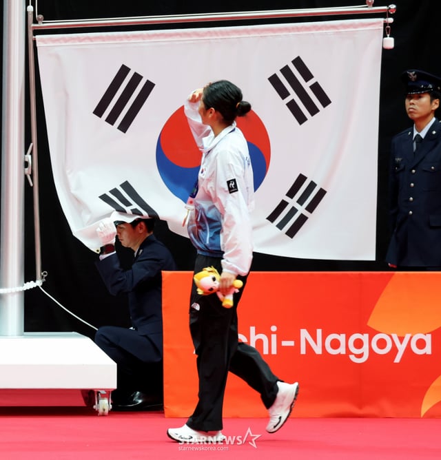 안세영이 29 일 일본 이치노미야 시립체육관에서 열린 2026 아이치·나고야 아시안게임 배드민턴 여자단식 결승전에서 일본 야마구치 아카네를 2-0으로 셧아웃시키고 금메달을 차지했다. 2026.09.29. /사진=강영조 cameratalks@