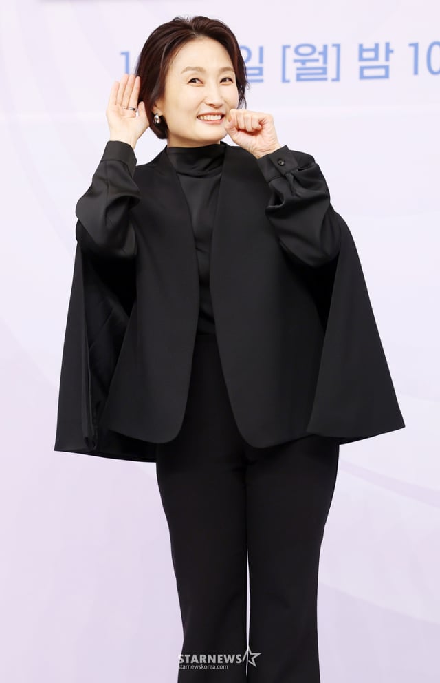 방송인 박경림이 30일 서울 양천구 목동 SBS에서 진행된 예능 '우리들의 발라드 2' 제작발표회에 참석해 포즈를 취하고 있다. /2026.09.30 /사진=김휘선 hwijpg@