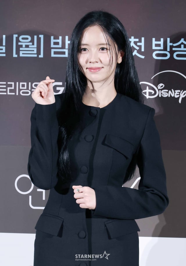 Actress Kim So-hyun poses at the production press conference for ENA's new Monday-Tuesday drama '_Yeon Ae (Dr.)' held on the afternoon of the 2nd at Seoul CGV Yongsan I-Park Mall. /October 2, 2026 /Photo=Lee Dong-hoon photoguy@