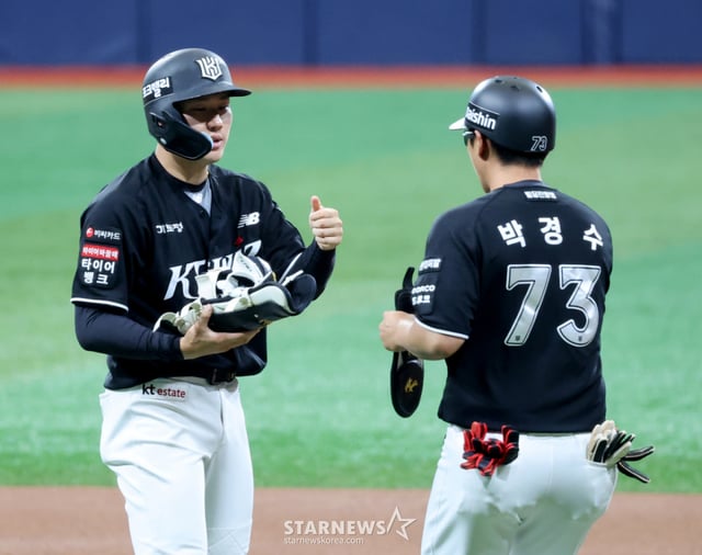 KT 1号打者崔元俊在31日于高尺天空巨蛋举行的2026KBO联赛 Kiwoom英雄与KT巫师比赛中，于第1局上半作为先头打者击出二垒安打上垒。 2026年5月31日。/图片=高级记者姜永祖 (Kang Young-jo) cameratalks@