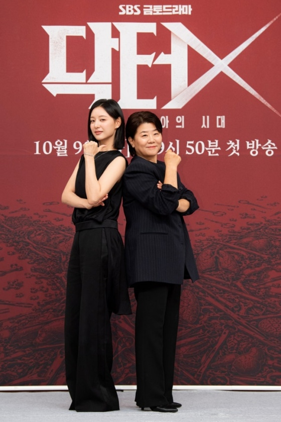 김지원(왼쪽), 이정은 /사진=SBS