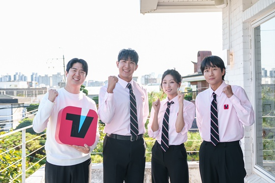 Productor Lee Ki-yeon, Hwang Jae-gyun, Ye-in y Lee Yong-jin / Foto=Tving