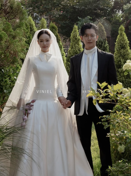 Yoo Ha-jin (left), Kang Kyun-sung /Photo=Kang Kyun-sung's SNS
