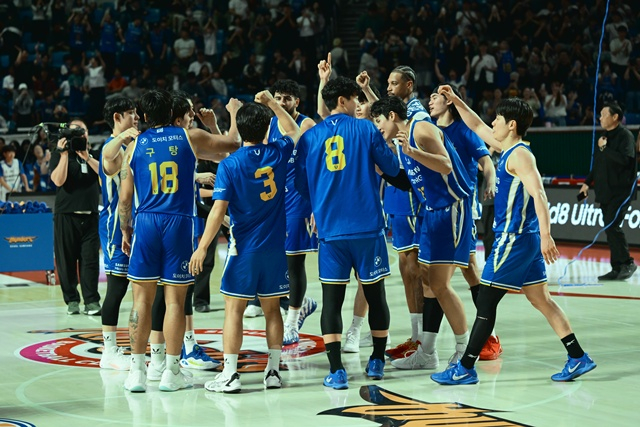 Các cầu thủ Seoul Samsung vui mừng. /ảnh=KBL cung cấp