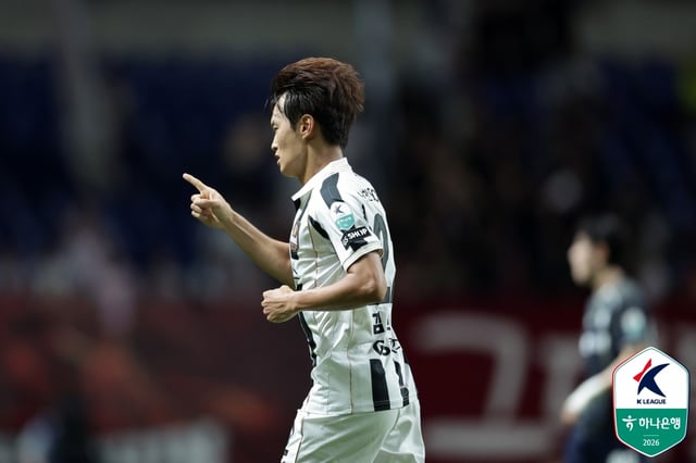 김진수의 경기 모습. /사진=한국프로축구연맹 제공
