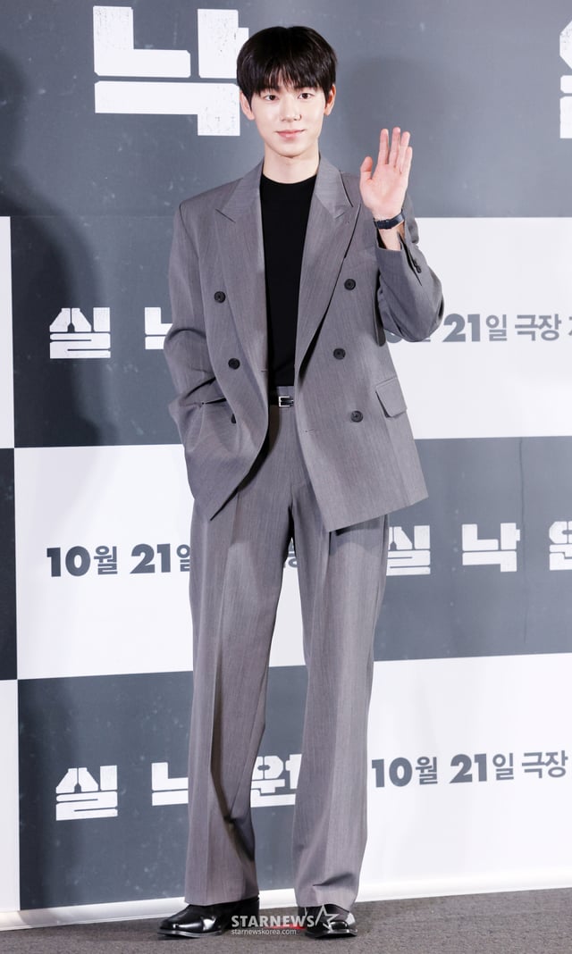 배우 배현성이 12일 서울 용산구 CGV아이파크몰에서 진행된 영화 '실낙원(감독 연상호)' 언론시사회 및 기자간담회에 참석해 포즈를 취하고 있다. /2026.10.12 /사진=김휘선 hwijpg@