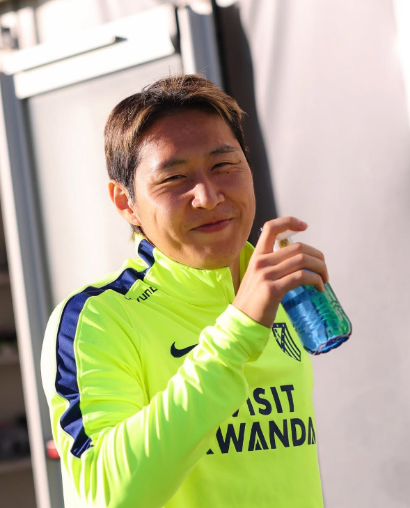 Lee Kang-in smiling brightly. /Photo=Atletico Madrid official SNS