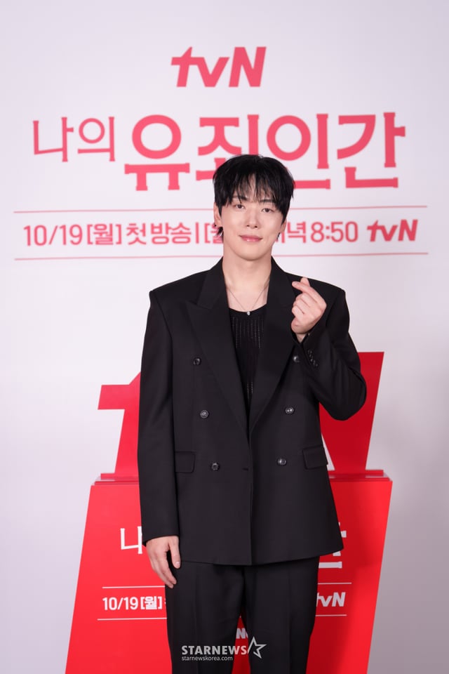俳優キム·ジョンヒョンが14日午後、オンラインで進行されたtvN月火ドラマ「私の有罪人間」製作発表会に参加しポーズを取っている。 /写真提供=CJENM 2026.10..14 /写真=イ·ドンフン photoguy@