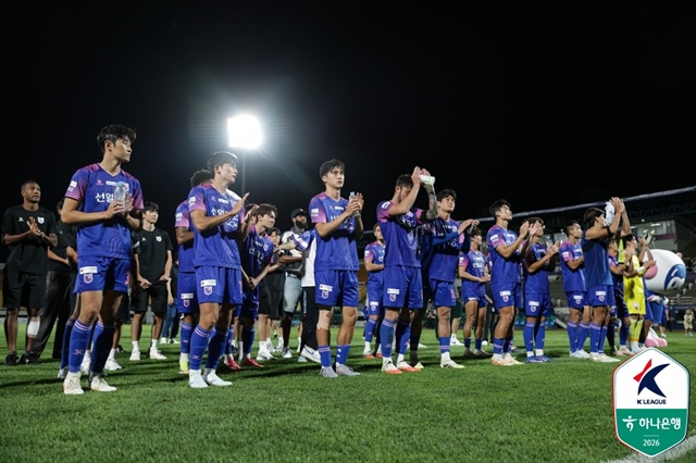 Plantilla de Paju. /Foto=Federación Coreana de Fútbol Profesional