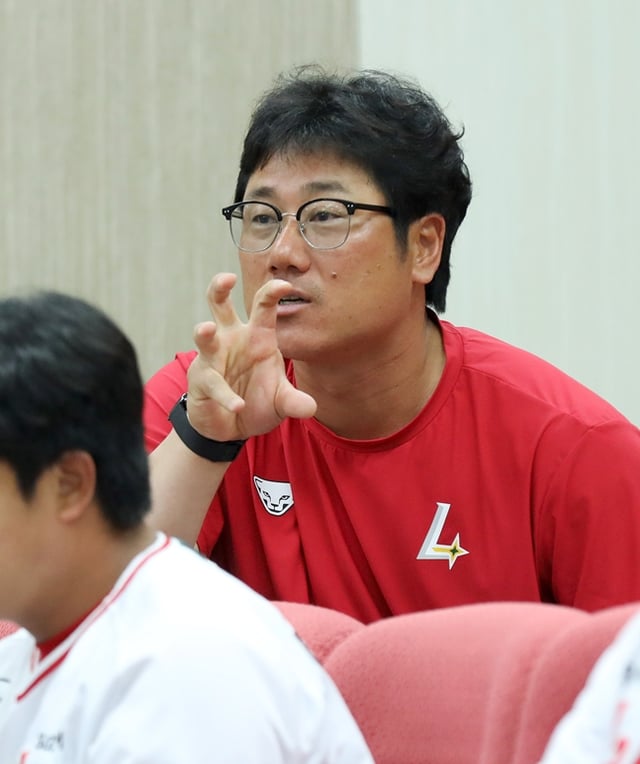 지난해 6월 박정권 감독의 모습. /사진=SSG 랜더스