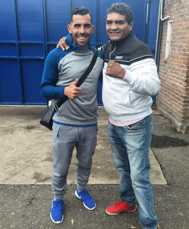 Carlos Tevez (left) and Jorge "Locomotora" Castro. /Photo=Jorge "Locomotora" Castro SNS