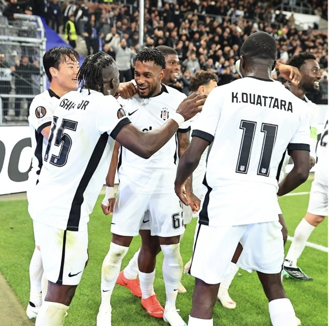 Plantilla del Beşiktaş. /Foto=SNS de Beşiktaş