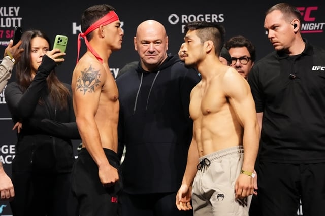 다나 화이트 UFC 회장이 유수영과 코디 코반첵을 지켜보고 있다. /사진=UFC