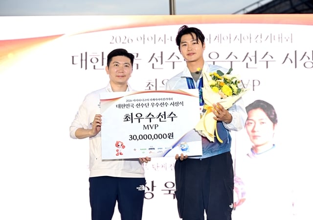 유승민 대한체육회장(왼쪽)과 오상욱. /사진=대한체육회