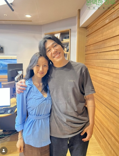 The Lee Hyo-ri and Lee Sang-soon couple /Photo= 'A Perfect Day with Lee Sang-soon'