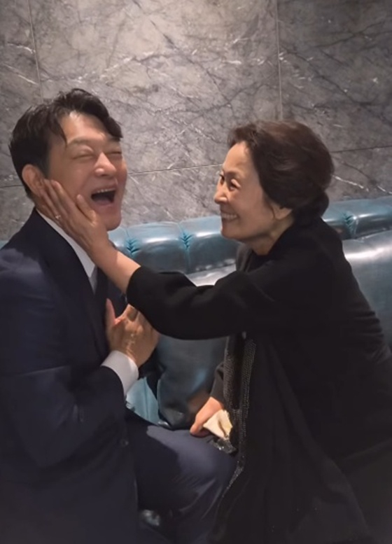 Jo Sung-ha and Kim Hye-ja /Photo=Jo Sung-ha's SNS