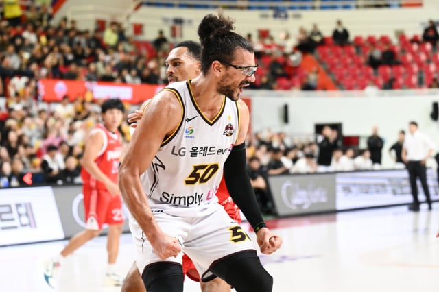 포효하는 아셈 마레이. /사진=KBL 제공
