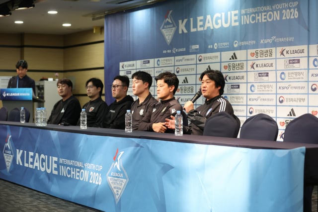 23일 인천 제물포구 하버파크호텔에서 진행된 K리그 인터내셔널 유스컵 인천 2026 기자회견에서 이승현 울산FC U18팀 감독이 취재진 질문에 답하고 있다. /사진=한국프로축구연맹 제공