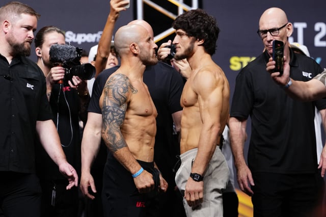 볼카노프스키 에블로예프 페이스오프. /사진=UFC 공식 제공