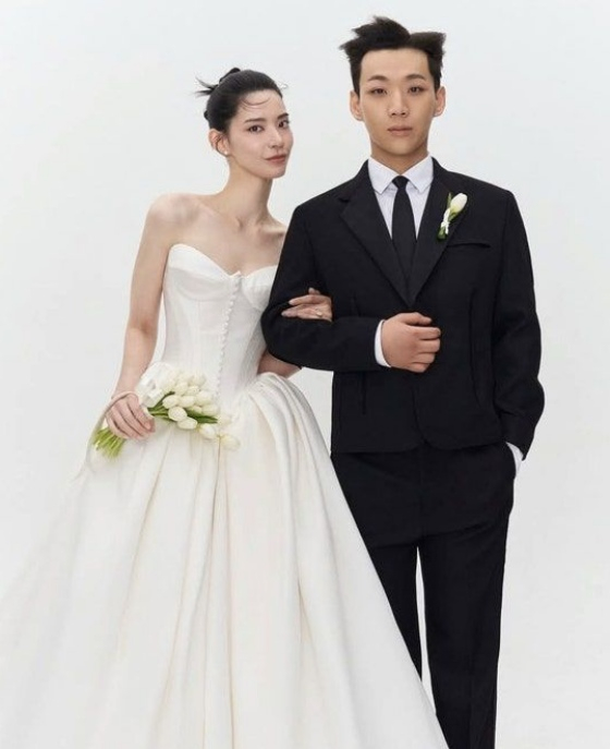 ヤン·ホンウォン、ウォン·ヒョンジュ/写真=ヤン·ホンウォンSNS
