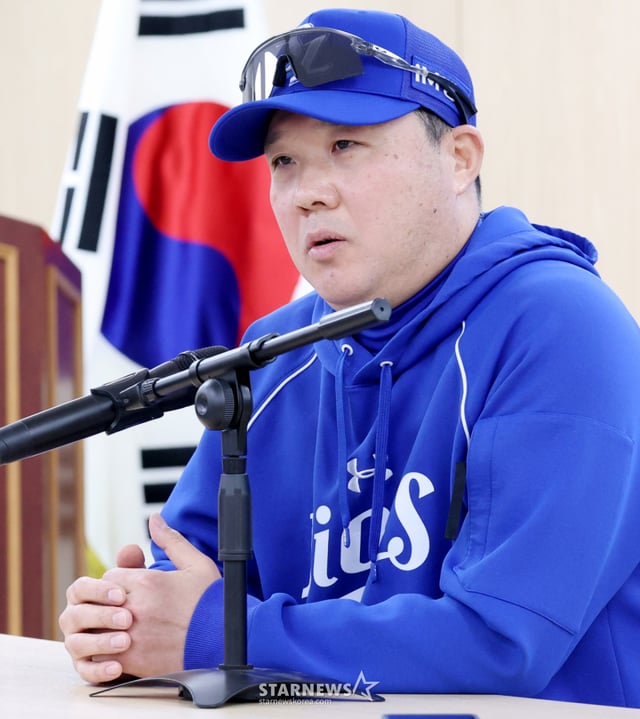 2026 KBO 포스트시즌 플레이오프(PO) 2차전 삼성 대 KIA전이 27일 대구 삼성라이온즈파크에서 열렸다.  삼성 박진만 감독이 기자들의 질문에 답하고 있다. /사진=김진경 kim.jinkyung@