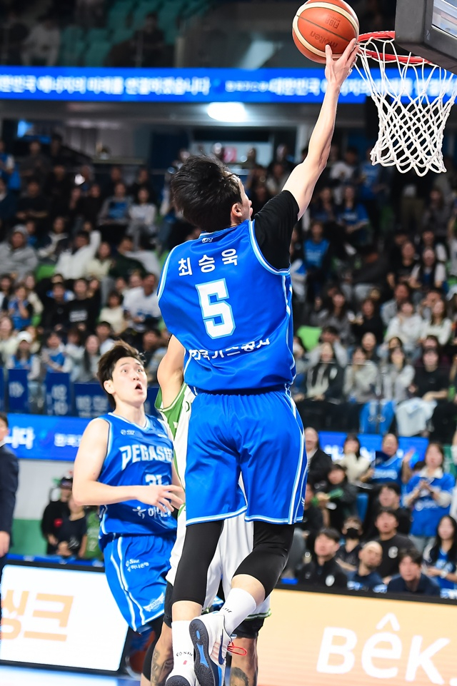 경기에 집중하는 최승욱. /사진=KBL 제공