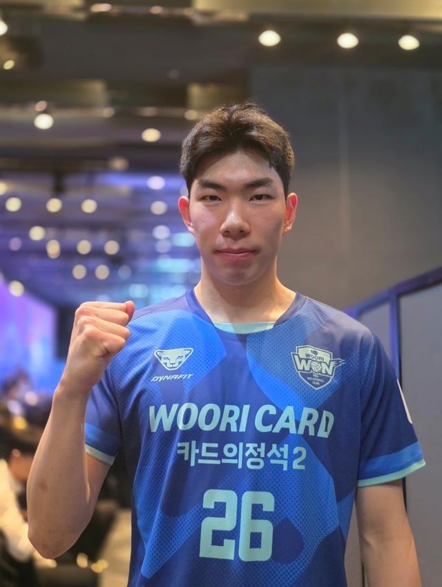 중부대 전유석이 28일 서울 강서구 메이필드호텔에서 열린 2026~2027 한국배구연맹(KOVO) 남자 신인선수 드래프트에서 우리카드의 1라운드 전체 3순위 지명을 받았다. /사진=김동윤 기자