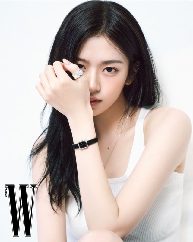 안유진/사진=W코리아