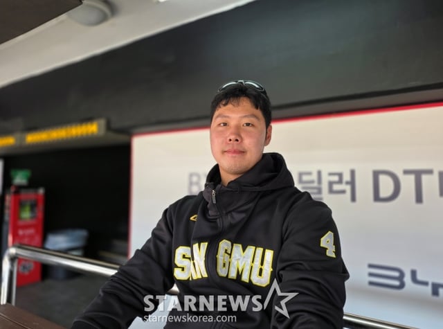 상무 전미르가 27일 수원KT위즈파크에서 열린 KT의 2026 한국시리즈 대비 평가전을 앞두고 취재진과 인터뷰에 응했다. /사진=김동윤 기자