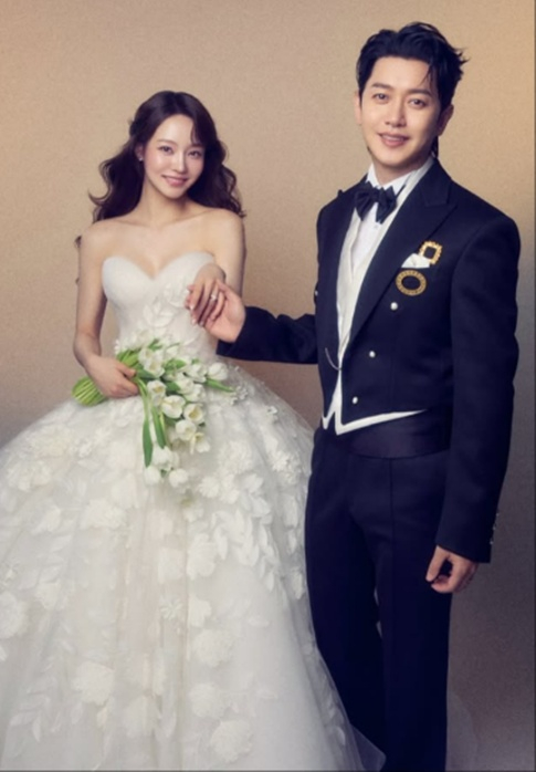 강균성 유하진 /사진=강균성 개인계정