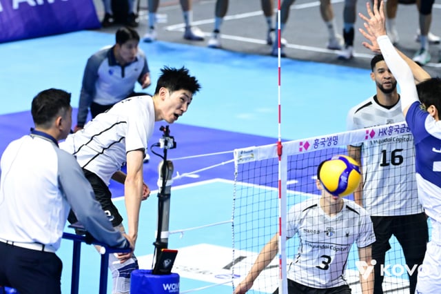 현대캐피탈 장추안이 31일 인천 계양체육관에서 열린 2026~2027 HK흥국금융 프로배구 V리그 남자부 개막전 대한항공전에서 공격을 시도하고 있다. /사진=한국배구연맹(KOVO) 제공