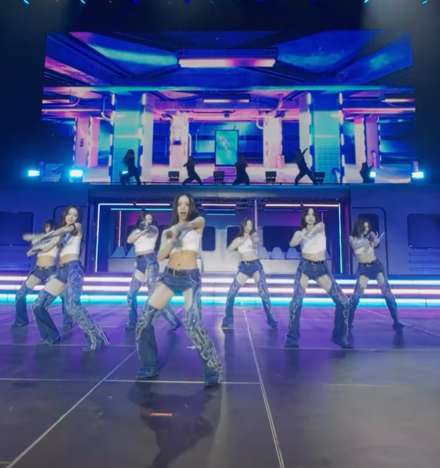 트와이스 롤라팔루자 시카고 공연 /사진=트와이스 인스타그램