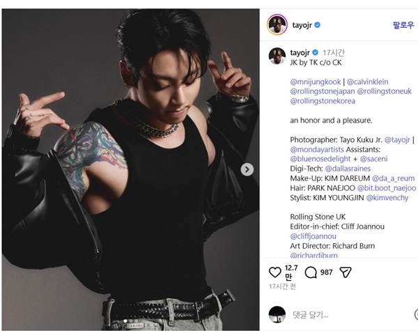 摄影师TAYO KUKU JUNIOR在自己的Instagram上传的画报拍摄花絮照片