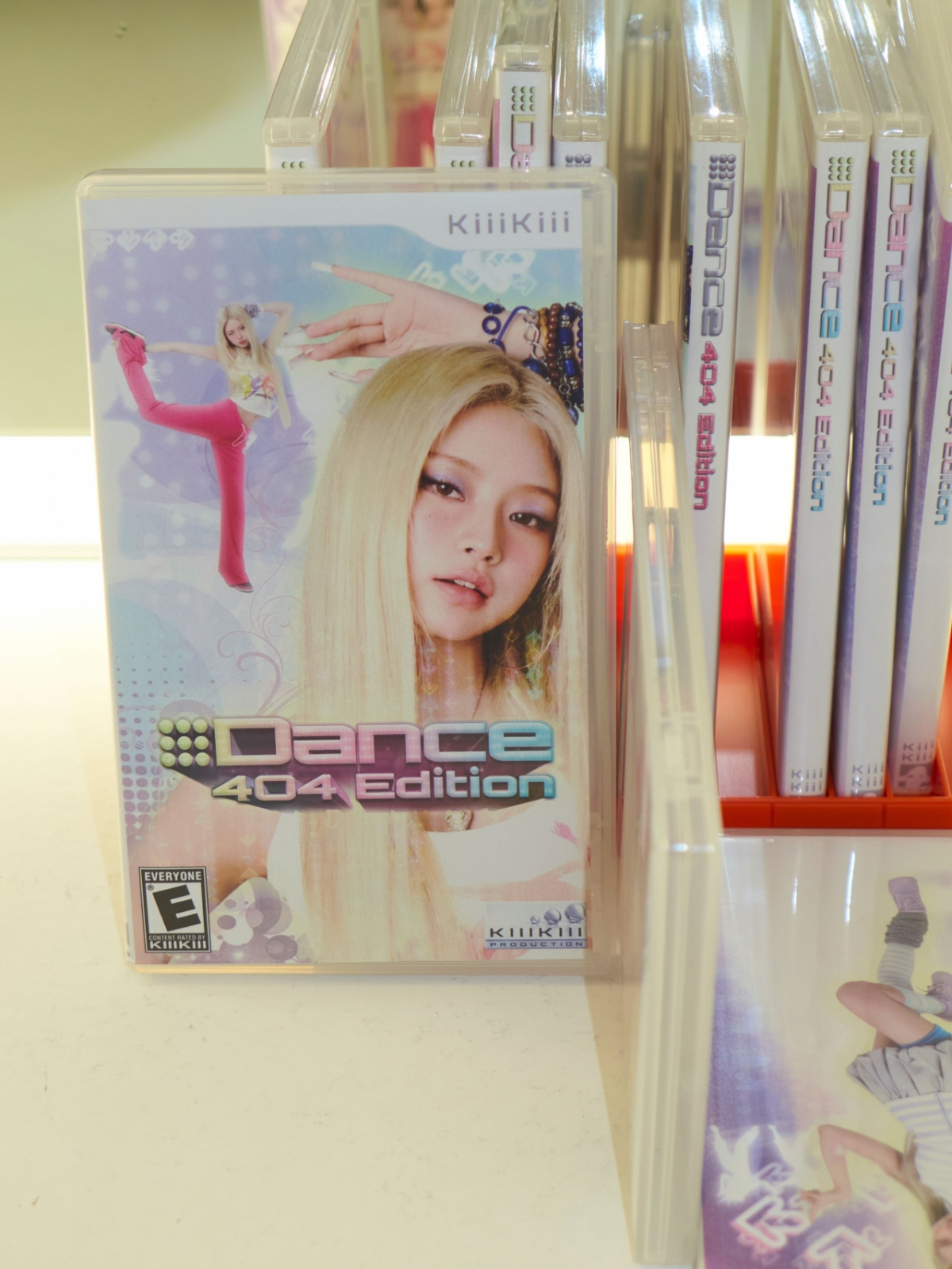 グループキキ新報コンセプトフォトハウム/写真提供=スターシップエンタテインメント