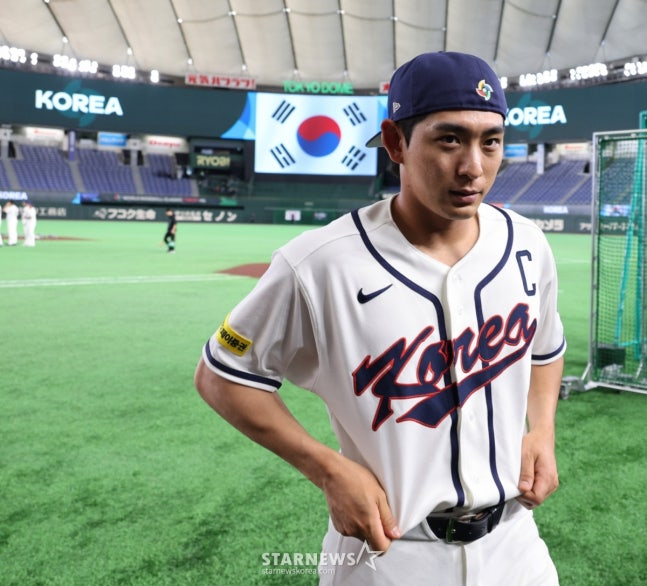 =训练结束后,李政厚将进入球员休息室。