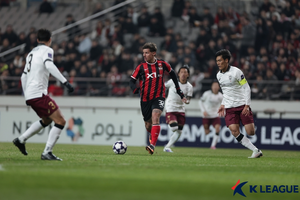 Klimala (centre). /Photo = Courtesy of the Korea Professional Football League