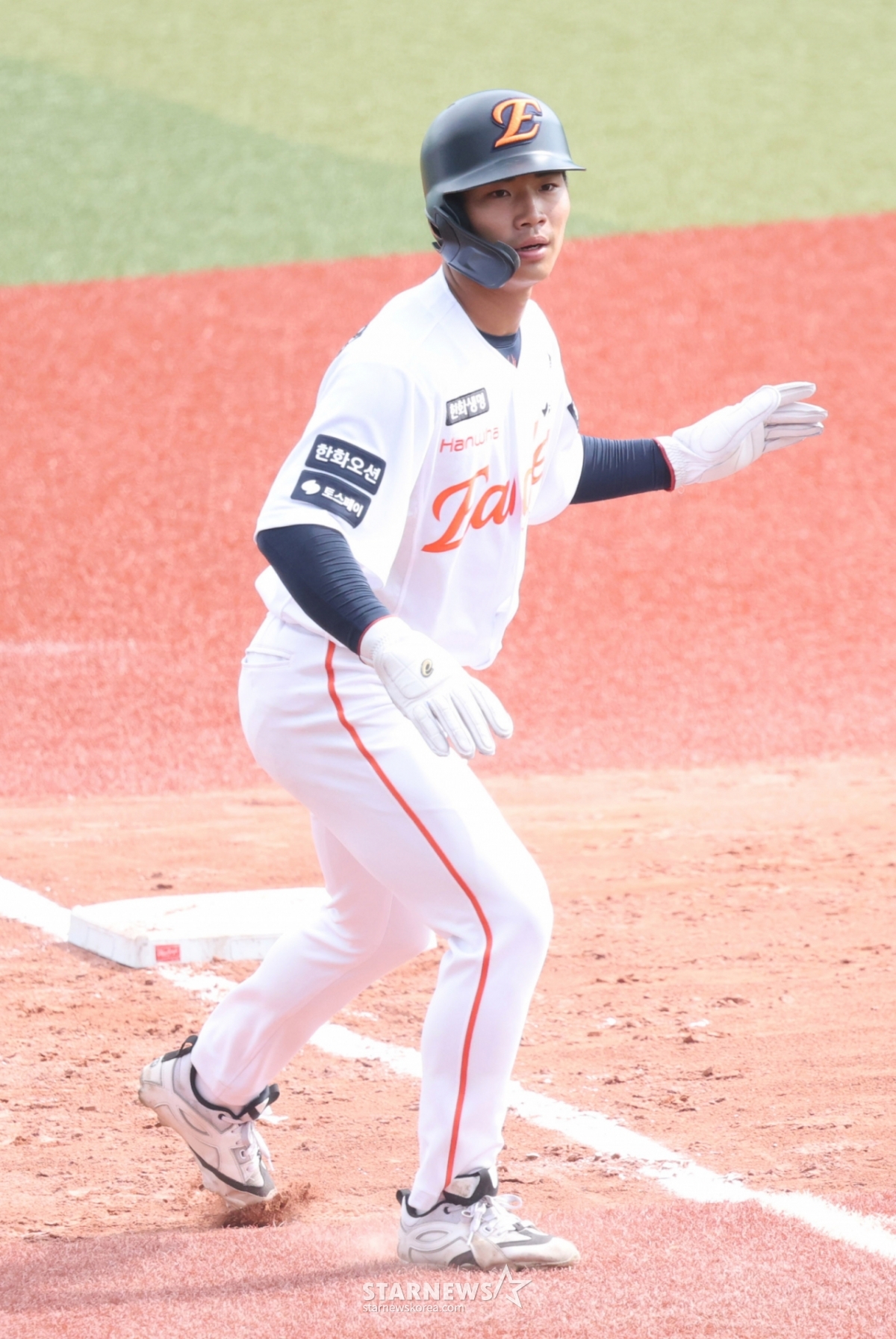 Hanwha Oh Jae Won đang chơi chính trong trận đấu tập với đội tuyển bóng chày vào ngày 23 tháng trước. /Ảnh = Người chờ đợi Kim Jin Kyung