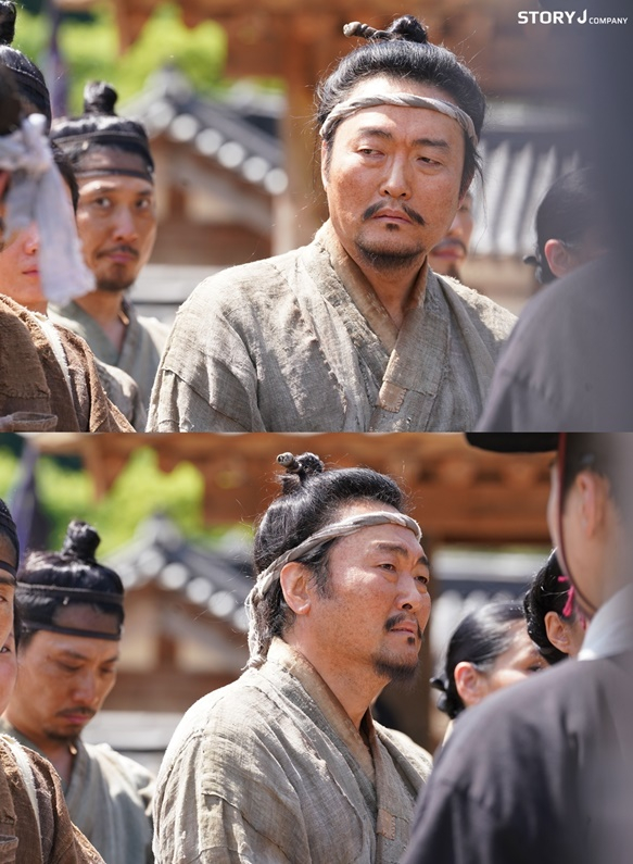 Lee Joon-hyuk / Photo = Story J Company