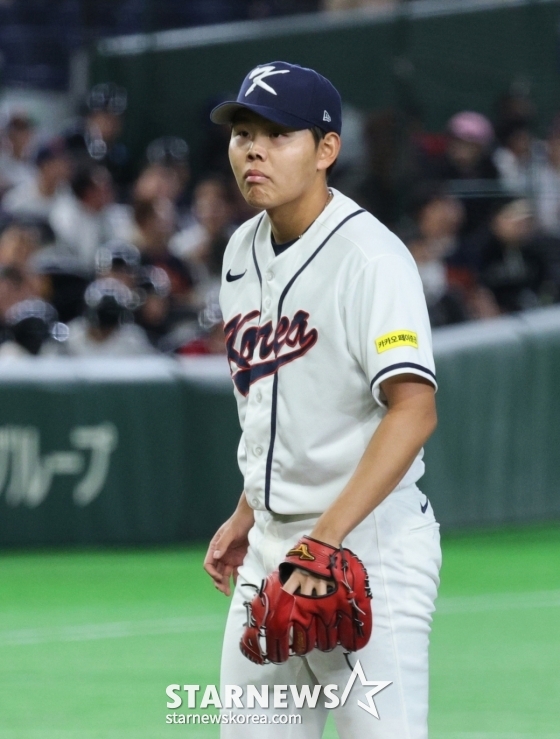 South Korean national baseball team right-hander Soh Hyung-joon started the second game between South Korea and the Czech Republic in the opening game of the 2026 WBC Tokyo POOL at Tokyo Dome on the 5th. /Photo = Senior Reporter Kang Young-jo